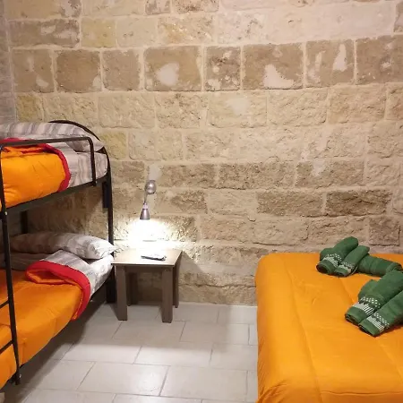 Bed & Breakfast I Marchesi Del Grillo - Vicinanze Stazione, Campus, Policlinico *