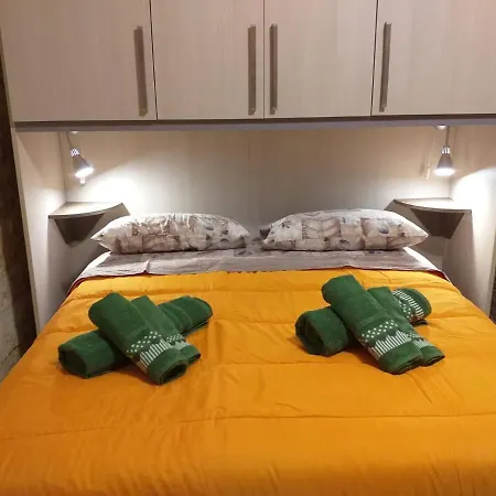 I Marchesi Del Grillo - Vicinanze Stazione, Campus, Policlinico ベッド・アンド・ブレックファスト