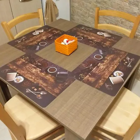 I Marchesi Del Grillo - Vicinanze Stazione, Campus, Policlinico 3* バーリ