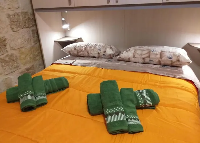 I Marchesi Del Grillo - Vicinanze Stazione, Campus, Policlinico 3* バーリ