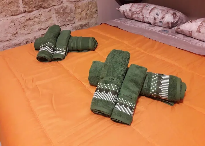 I Marchesi Del Grillo - Vicinanze Stazione, Campus, Policlinico 3*