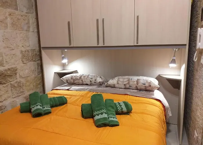 I Marchesi Del Grillo - Vicinanze Stazione, Campus, Policlinico ベッド・アンド・ブレックファスト バーリ