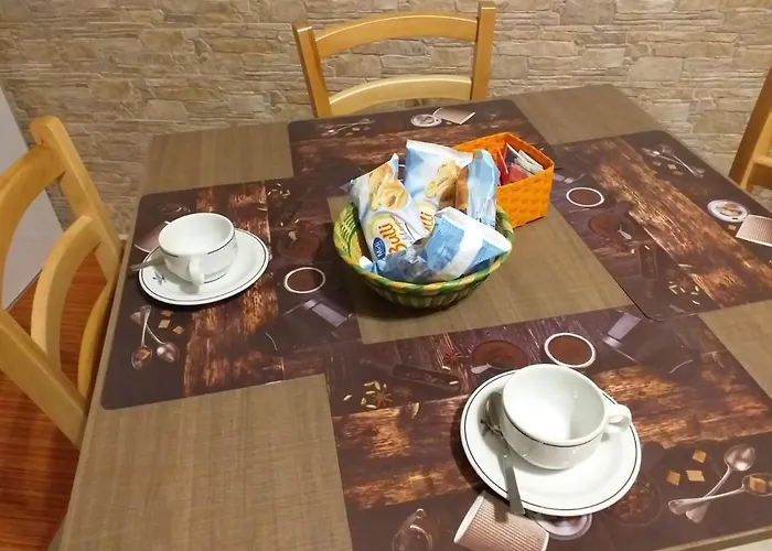 I Marchesi Del Grillo - Vicinanze Stazione, Campus, Policlinico ベッド・アンド・ブレックファスト バーリ