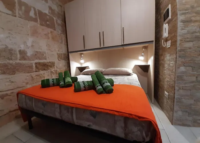 I Marchesi Del Grillo - Vicinanze Stazione, Campus, Policlinico ベッド・アンド・ブレックファスト バーリ